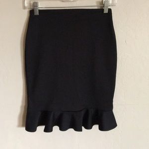 Tulip knee length skirt